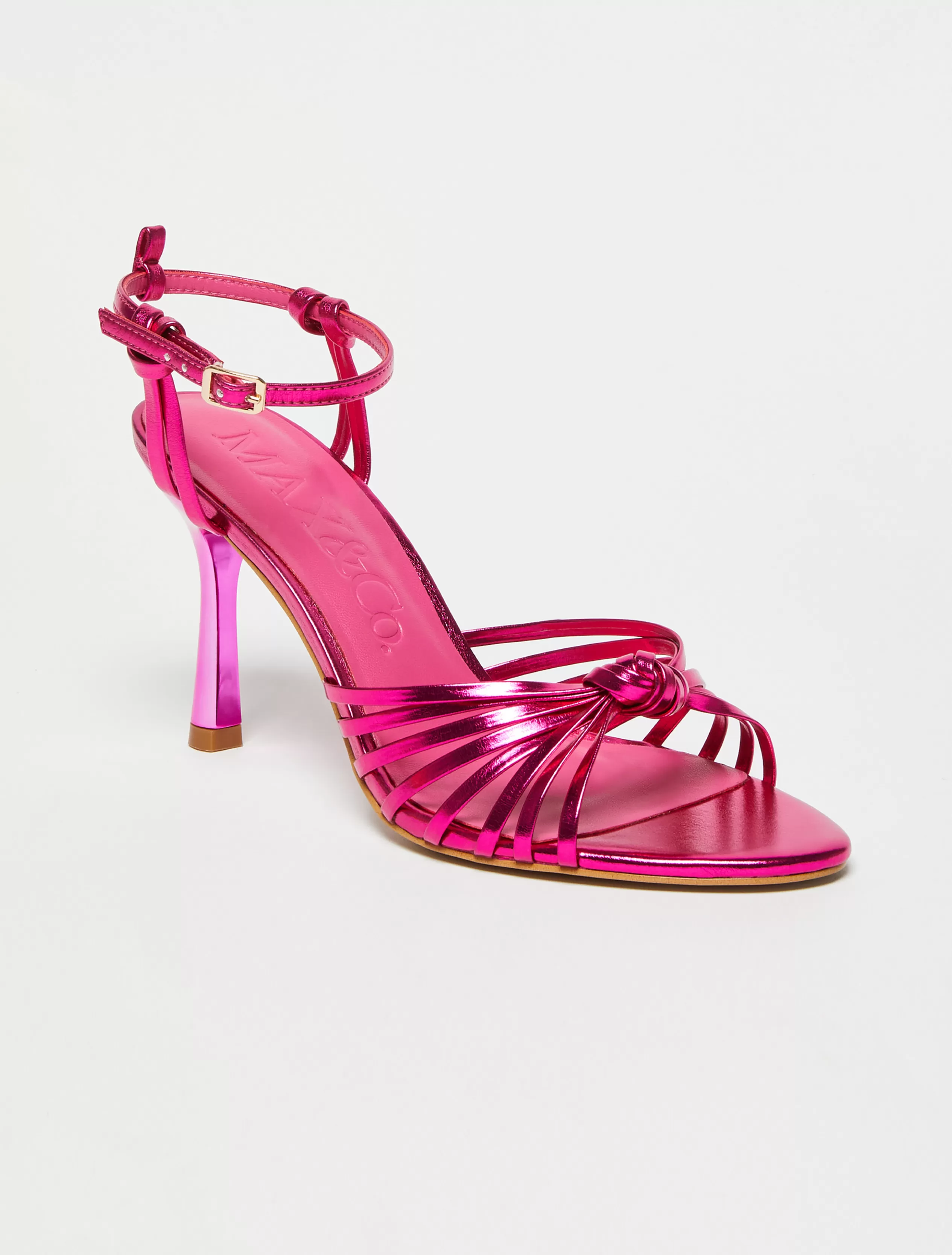 Scarpe<MAX&Co. Sandali a listini laminati FUXIA