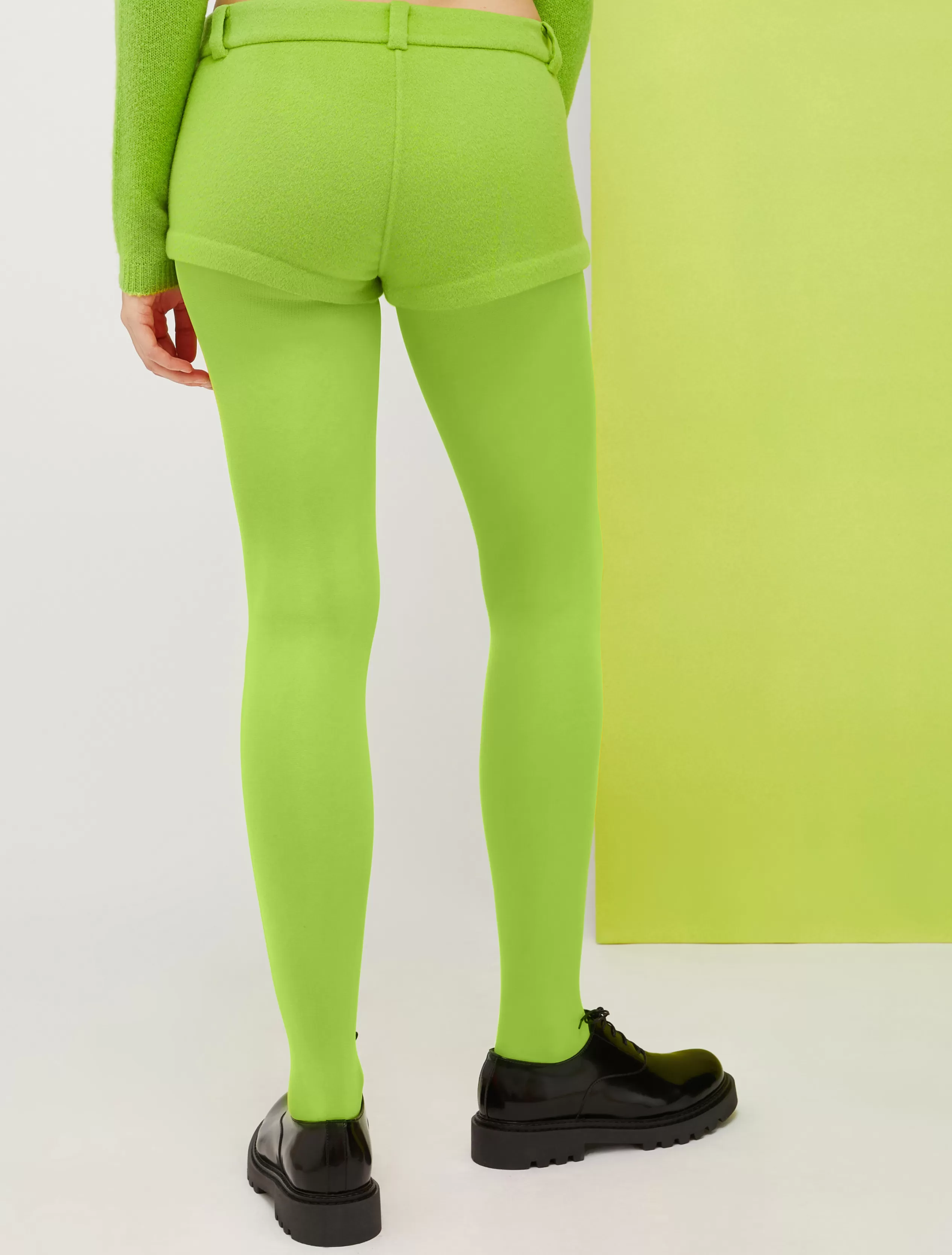 Pantaloni<MAX&Co. Shorts in drap De-Coated with Anna Dello Russo verde acido